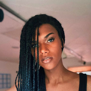 Meet your Posher, Zora